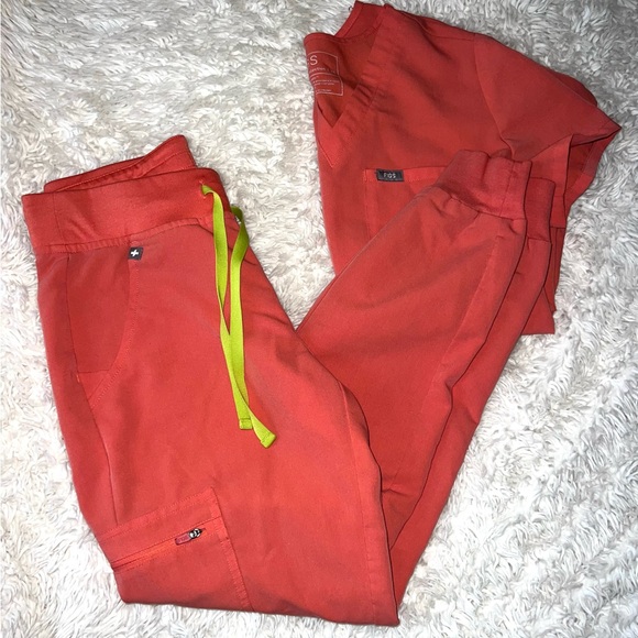 Figs Other - Figs Technical Collection Coral Scrubs